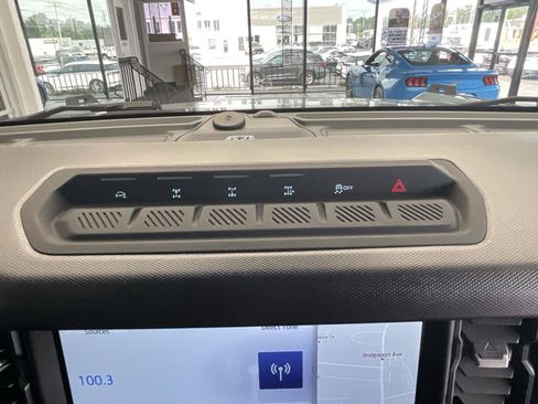 Used 2021 Ford Bronco First Edition AWD/4WD image 12