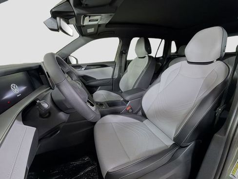 New 2026 Volkswagen Tiguan SE R-Line FWD image 11