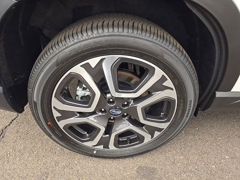 New 2025 Subaru Ascent Touring w/ Popular Package #2 image 9