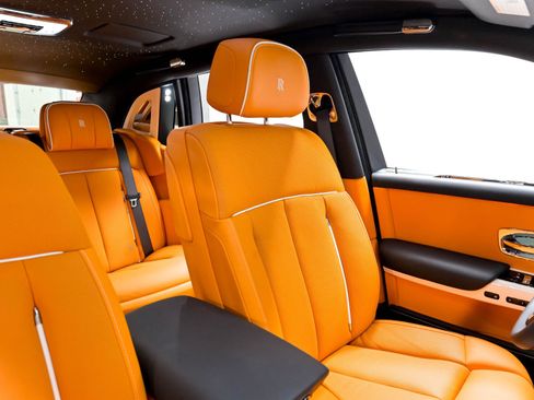 Used 2022 Rolls-Royce Phantom Sedan w/ The Phantom Package RWD image 26