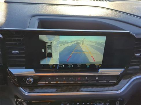 Used 2022 GMC Sierra 1500 Elevation w/ Elevation Premium Package image 18