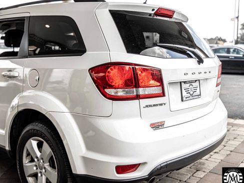 Used 2012 Dodge Journey SXT w/ Sound Group image 14