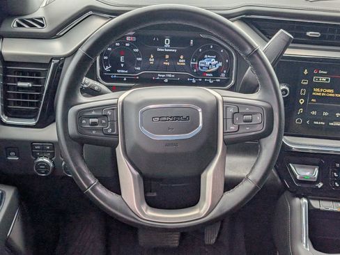 Used 2025 GMC Sierra 2500 Denali w/ Denali Reserve Package AWD/4WD image 11