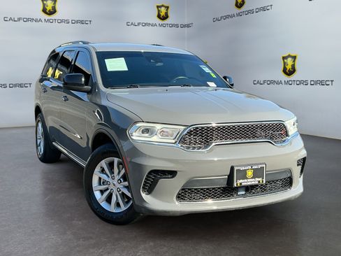 Used 2023 Dodge Durango SXT Launch Edition RWD image 3
