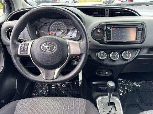 Used 2015 Toyota Yaris LE image 18