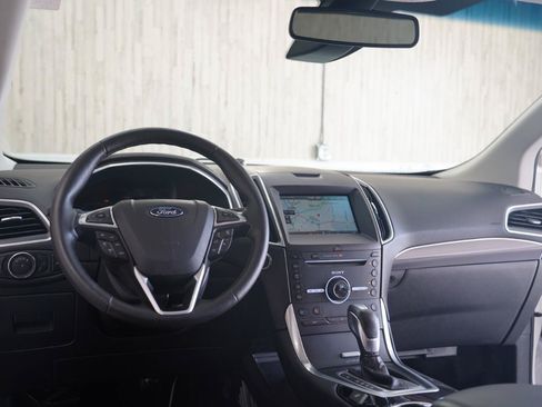 Used 2015 Ford Edge Titanium w/ Equipment Group 302A FWD image 11
