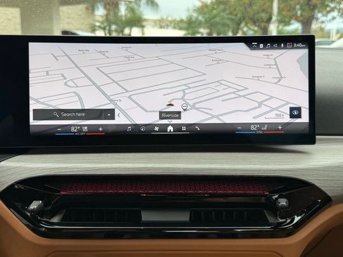 Used 2025 BMW 430i Coupe w/ M Sport Package image 28