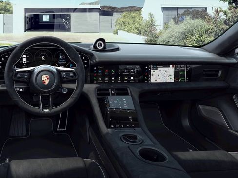 Certified 2024 Porsche Taycan GTS image 5