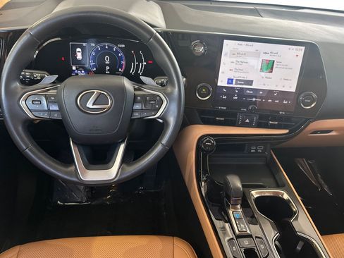 Certified 2024 Lexus NX 250 FWD image 18