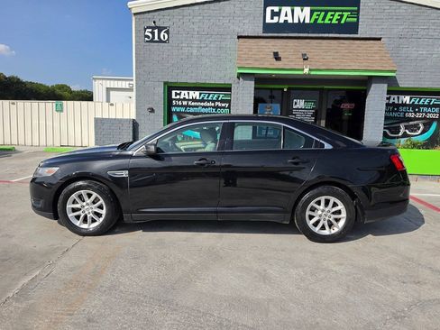 Used 2013 Ford Taurus SE FWD image 18