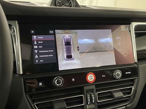 New 2026 Porsche Macan image 31