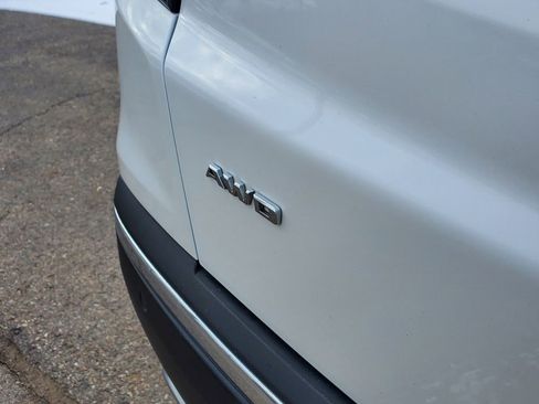 Certified 2023 Cadillac XT5 Premium Luxury w/ LPO, Floor Liner Package image 15