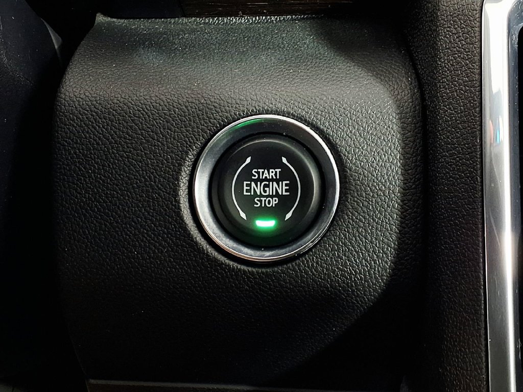 Used 2024 GMC Acadia Denali FWD image 16