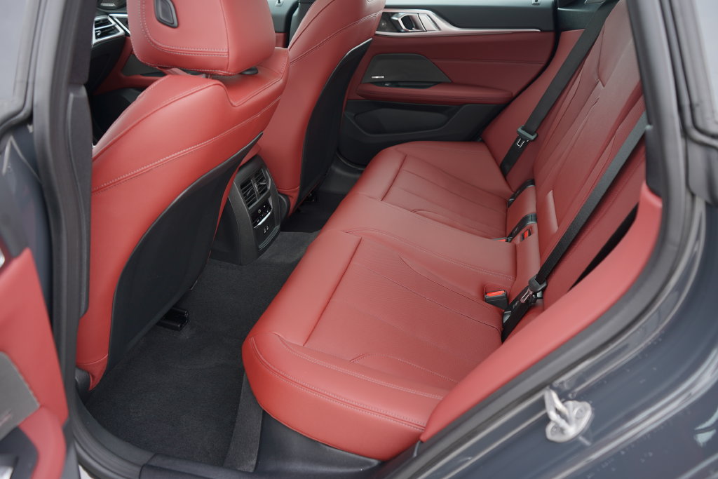 Used 2026 BMW 430i w/ Premium Package RWD image 20