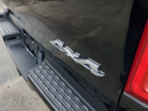 Used 2022 RAM 1500 Big Horn image 8