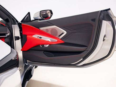 Used 2024 Chevrolet Corvette Z06 RWD image 23