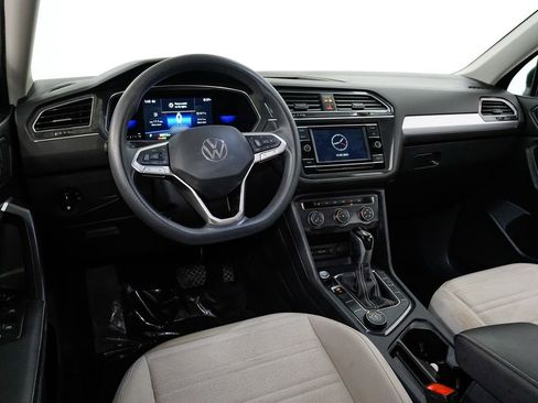 Used 2022 Volkswagen Tiguan S image 6
