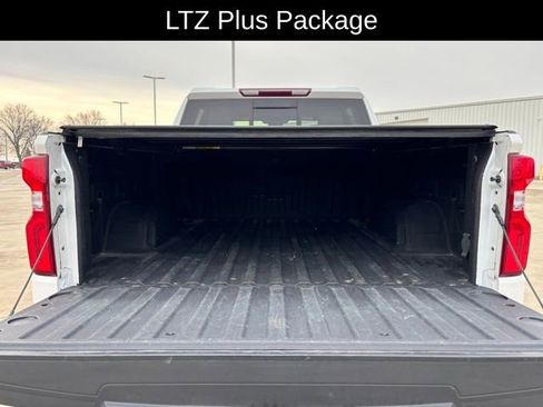 Used 2022 Chevrolet Silverado 1500 LTZ image 6