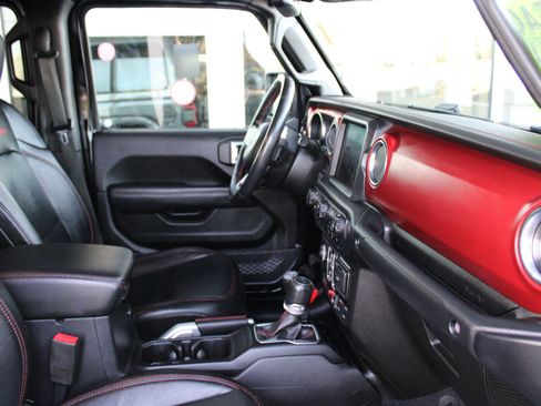 Certified 2020 Jeep Gladiator Rubicon image 16