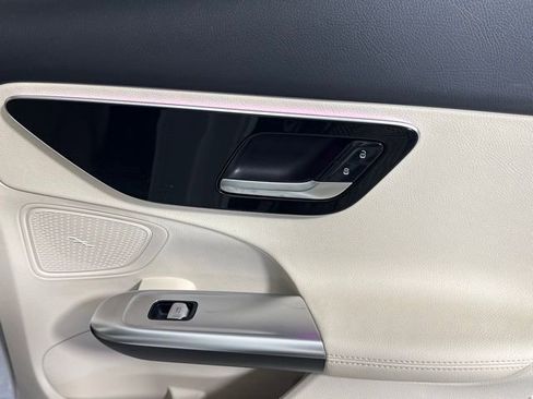 Used 2023 Mercedes-Benz C 300 Sedan image 23