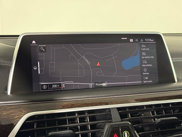 Used 2022 BMW 740i w/ M Sport Package RWD image 27