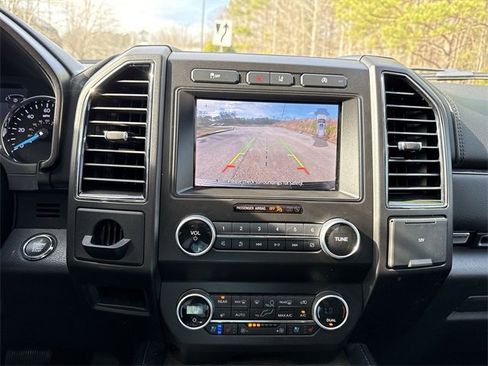 Used 2021 Ford Expedition Limited image 25