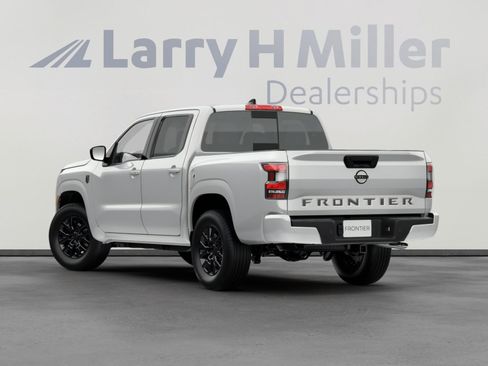 New 2026 Nissan Frontier SV w/ SV Convenience Package RWD image 7