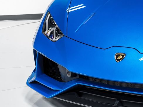 Used 2023 Lamborghini Huracan EVO AWD/4WD image 46