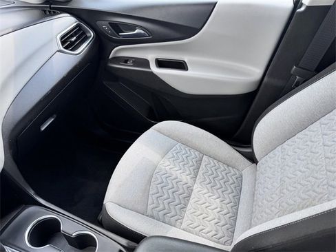 Used 2022 Chevrolet Equinox LS w/ LS Convenience Package image 20