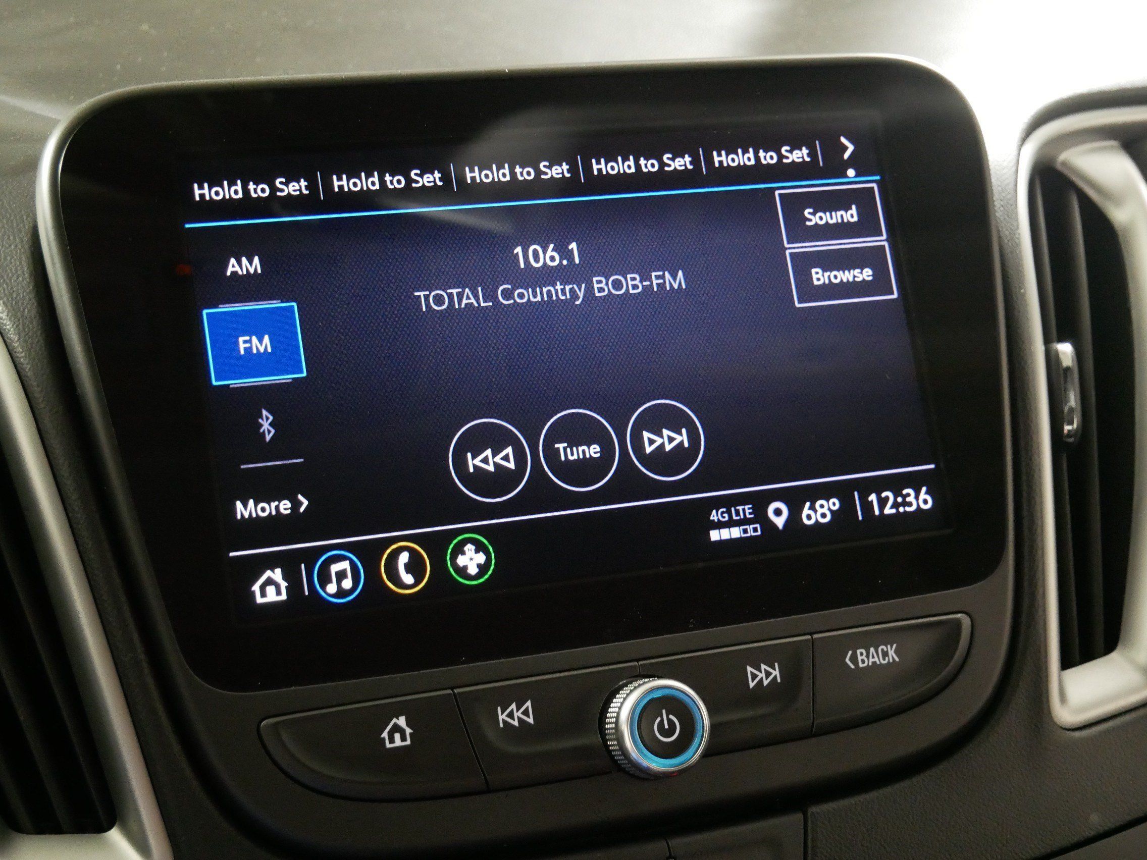 Used 2023 Chevrolet Malibu RS FWD image 22