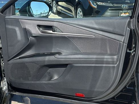 Used 2025 Toyota Camry LE FWD image 32