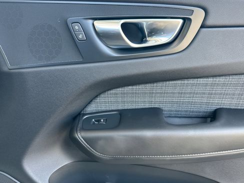 Certified 2025 Volvo XC60 B5 Core w/ Climate Package PRO image 20