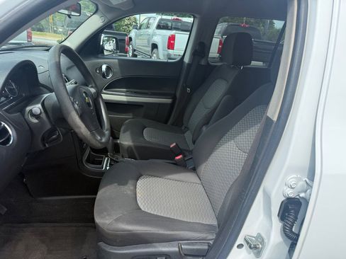 Used 2011 Chevrolet HHR LT FWD image 9