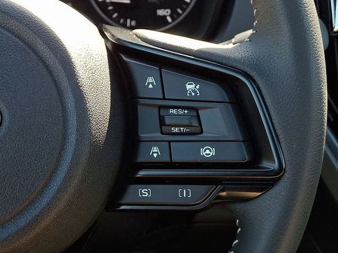 Used 2025 Subaru Forester Premium image 21