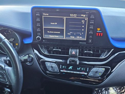 Used 2020 Toyota C-HR XLE image 20