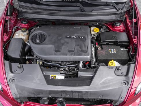 Used 2014 Jeep Cherokee Latitude FWD image 34