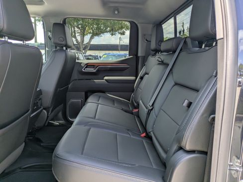 Used 2023 GMC Sierra 1500 Denali w/ Denali Reserve Package AWD/4WD image 16