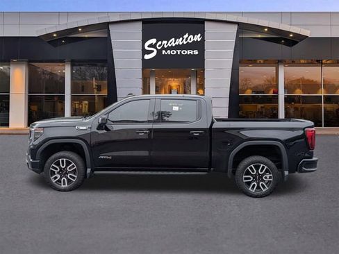 Used 2024 GMC Sierra 1500 AT4 w/ Technology Package AWD/4WD image 2