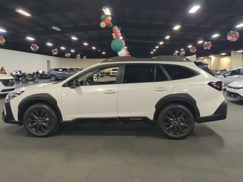 Used 2025 Subaru Outback Onyx Edition image 7