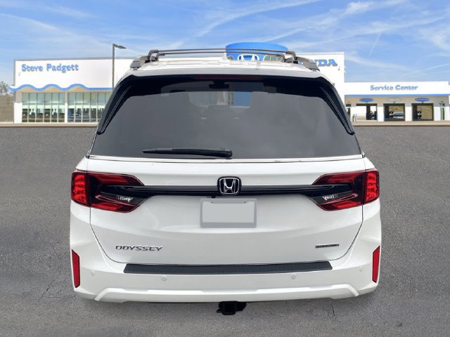 New 2027 Honda Odyssey Touring image 4