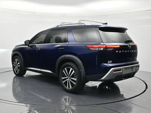 Certified 2024 Nissan Pathfinder Platinum AWD/4WD image 7
