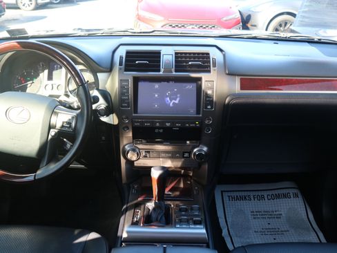 Used 2017 Lexus GX 460 Luxury image 27