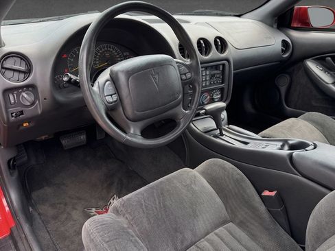 Used 1995 Pontiac Firebird Trans Am RWD image 3