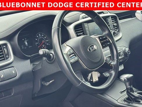 Used 2019 Kia Sorento LX w/ LX Convenience Package image 10