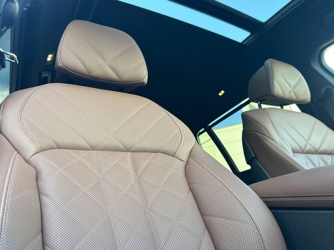 Used 2024 BMW X7 xDrive40i w/ M Sport Package image 22