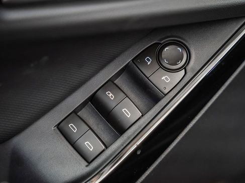 New 2026 Chevrolet Equinox LT AWD/4WD image 40