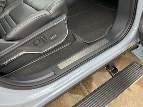 New 2025 Ford F250 Platinum image 15