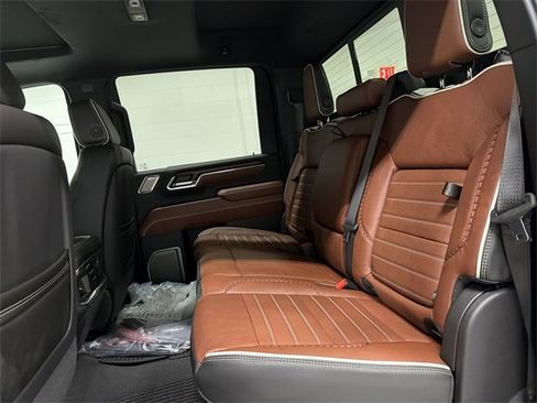 New 2026 GMC Sierra 2500 Denali Ultimate w/ Max Trailering Package image 16