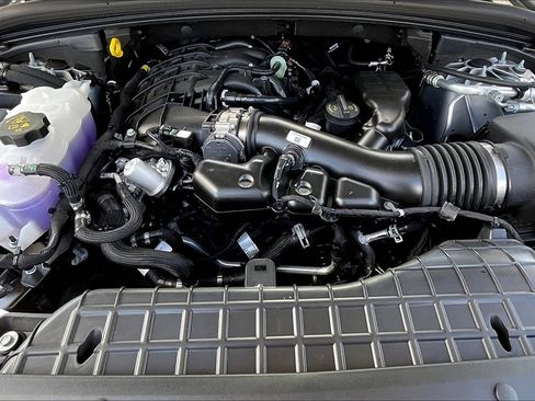 New 2025 Jeep Grand Cherokee Limited w/ Black Appearance Package image 11