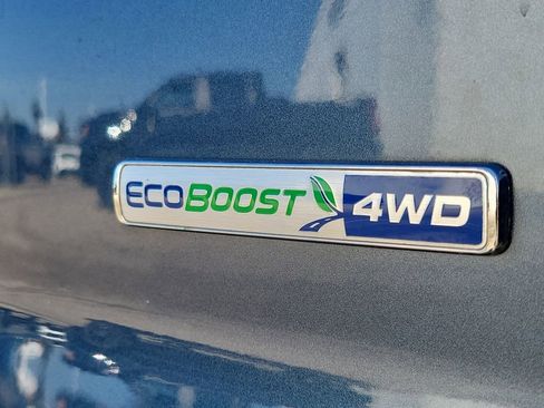 Used 2019 Ford Explorer XLT w/ Equipment Group 201A image 6